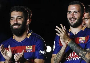 Arda'nın takım arkadaşı Aleix Vidal'e Galatasaray talip oldu