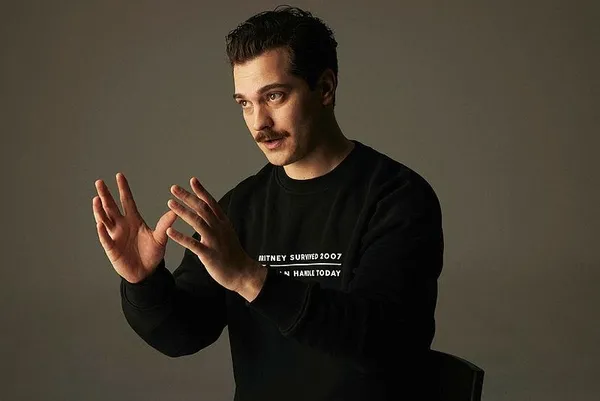 cagatay-ulusoy-ve-ece-sukan-cifti-sessiz-sedasiz-ayrildi-1692682884424.jpeg Çağatay Ulusoy Ece Sükan aşkı sessiz sedasız ayrıldı - 2