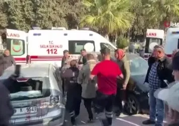Otomobille kafeye daldı: 1'i ağır 4 yaralı