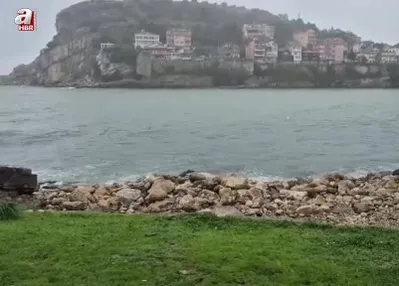 Amasra’da dalga boyu 3 metreye ulaştı