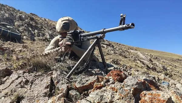 Van’da terör operasyonu! 4’ü PKK’lı 9’u FETÖ şüphelisi