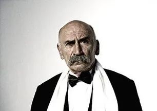 Tuncel Kurtiz’in Kaz Dağları’ndaki mülkleri rekor fiyatla satışa çıktı