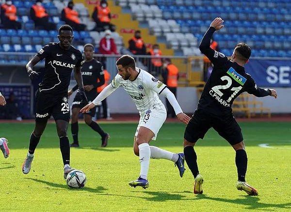 Kasımpaşa İstanbul’da kazandı! Kasımpaşa - Altay: 2-0 MAÇ SONUCU