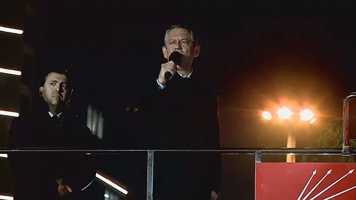 chp-genel-baskani-ozgur-ozel-yine-baskan-erdogani-hedef-aldi-tepkiler-cig-gibi-1744236682514.jpeg (Foto: DHA)