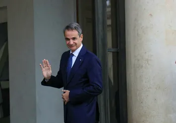 Miçotakis'e İngiltere'de soğuk duş! Rishi Sunak görüşmeye saatler kala iptal etti: Atina-Londra hattında ipler gerildi