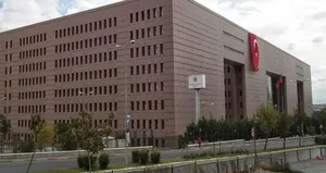 Bakırköy Adalet Sarayı’nda dezenfeksiyon çalışması