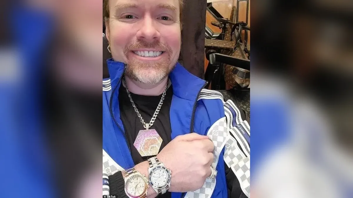 Milyar dolarlık siber firar Beşiktaş'ta son buldu: Kırmızı bültenle aranan Richard James Schueler yakalandı - 2