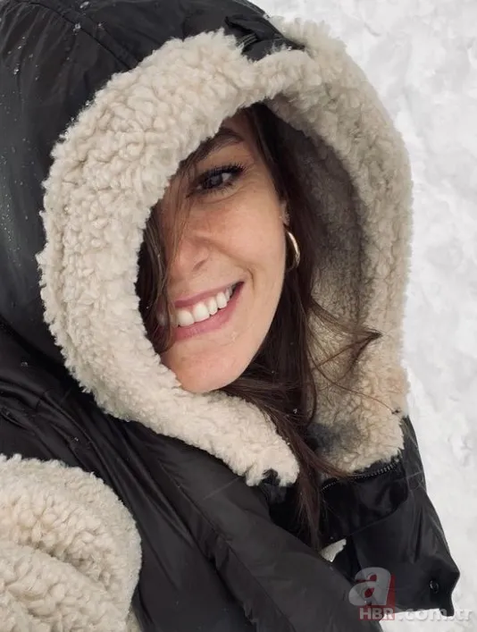 Ev arayışında olan Aslı Enver ve Berkin Gökbudak evlendikten sonra objektiflere ilk kez yakalandı! ‘Hadi biraz beni öv!’ 4