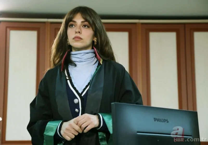 Ünlü oyuncu Aslıhan Malbora ve sevgilisine nazar değdi! 10 yıldır beraberlerdi... 1