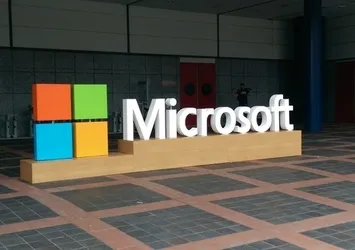 Microsoft'un sürücüsüz otomobil bilmecesi devam ediyor
