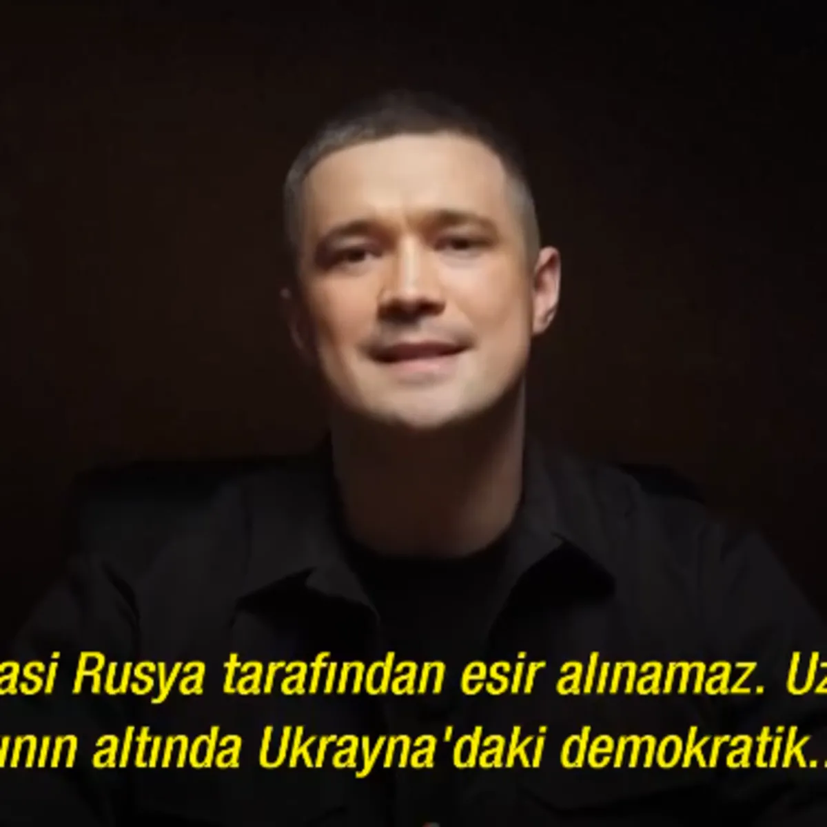 Ukrayna'da Devlet Başkanlık Seçimi Belirsizliği: Eski Savunma Bakanı Seçim Cargısı Yapmıştır