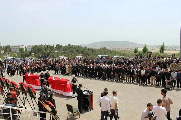 Adıyaman’da polis merkezindeki olayda şehit olan 2 polis için tören