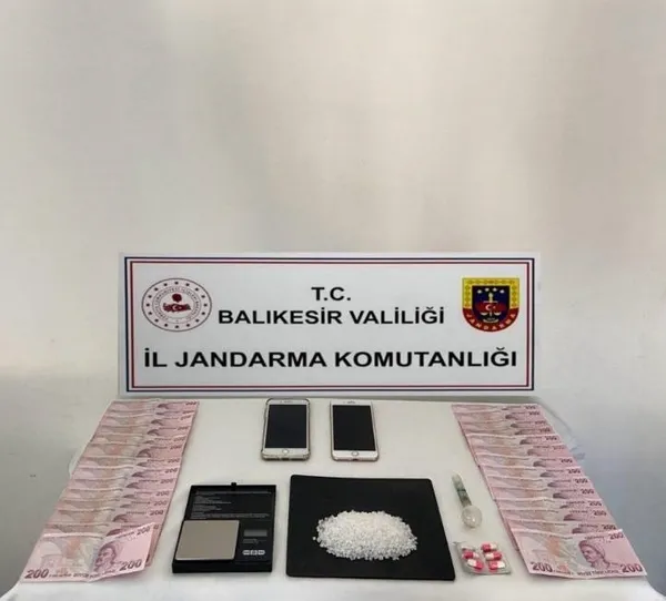 1712261793329.jpg Balıkesir’de uyuşturucu operasyonu: 7 gözaltı - 2