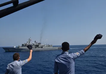 Türkiye'nin adımı Atina'yı endişelendirdi! Yunanistan'da 'Çeşme' yaygarası