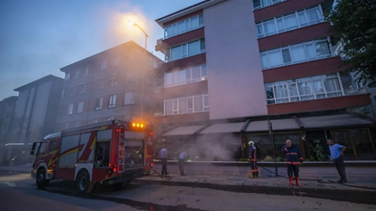 Restorandaki yangın, yanındaki kreşte paniğe neden oldu