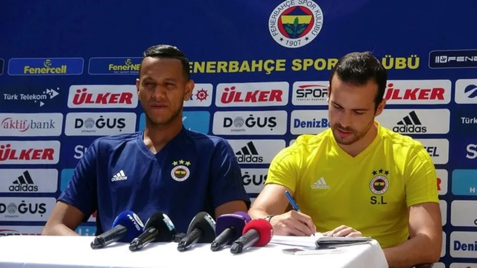Fenerbahçeli Josef de Souza'dan Phillip Cocu'ya övgüler