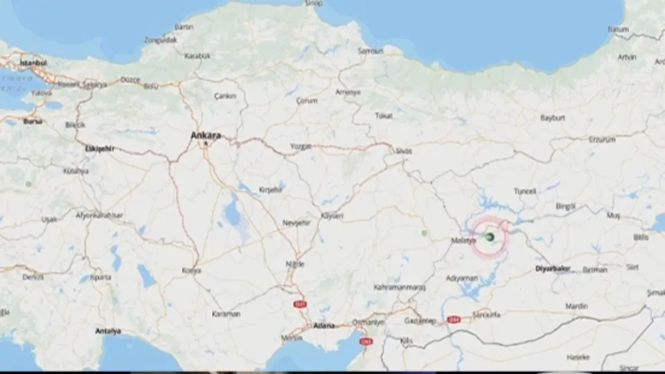 Elazığ’da 4.9 büyüklüğünde deprem! Vali Hatipoğlu A Haber’de: Olumsuz bir durum yok