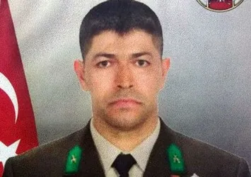 Kahraman şehit Halisdemir şiirlerde yaşayacak