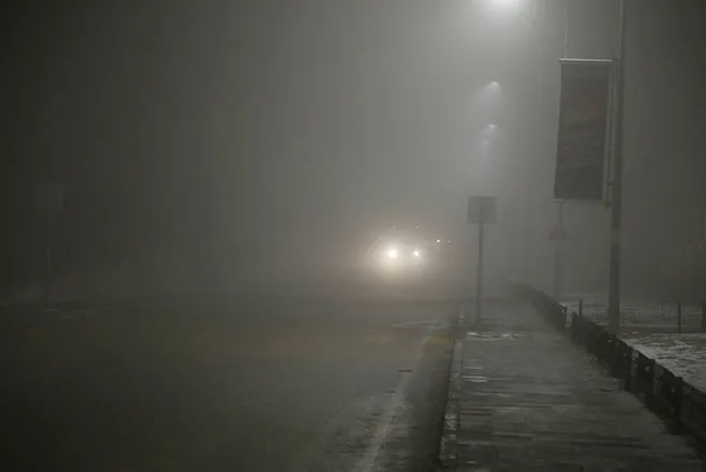 Sis Ağrı ve Erzurum'u esir aldı! Görüş mesafesi 15 metreye düştü - 3
