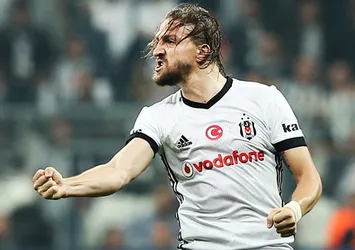 Beşiktaşlı Caner Erkin'in cezası belli oldu