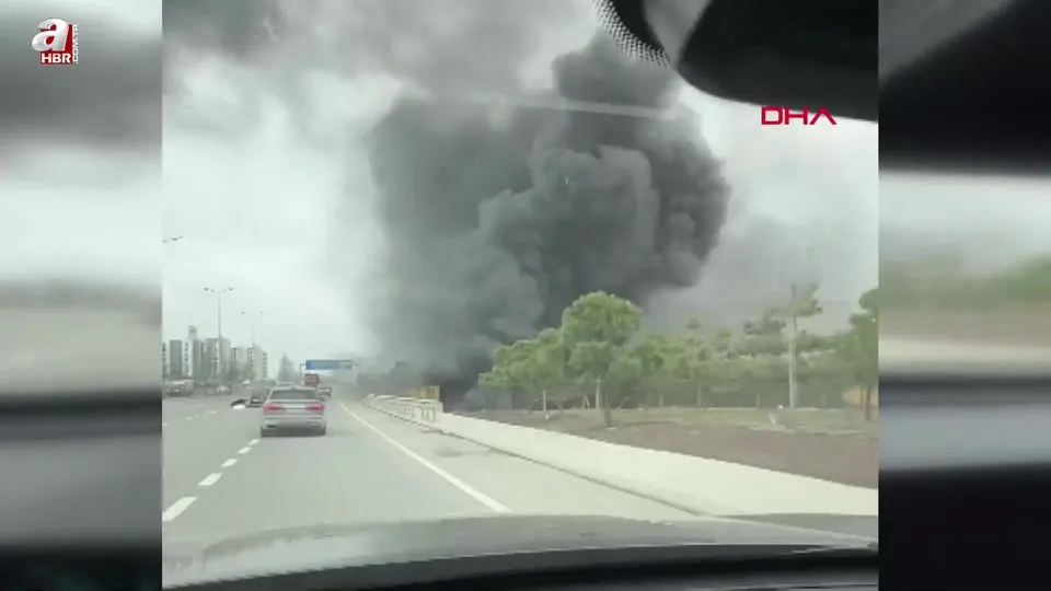 Şehir hastanesinin girişinde İETT yangını