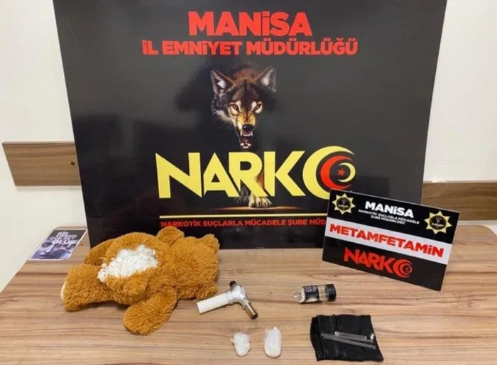 Manisa’da oyuncak ayının içinden çıkanlar şoke etti