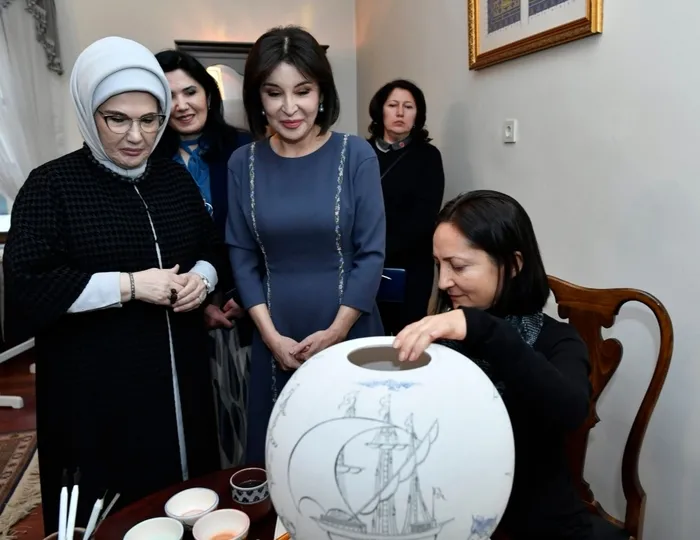 first-ladyler-bir-arada-emine-erdogan-mirziyoyevin-esi-ile-gorustu-1769705291305.jpg Emine Erdoğan'ın X paylaşımı