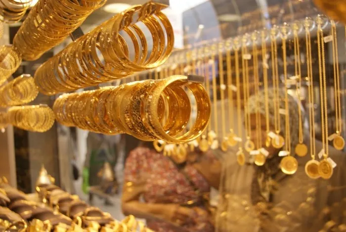 600 lira bandında seyreden gram altın gün içerisinde 730 lirayı geçti! Peki Kapalıçarşı'da son durum ne? CANLI takip - 2