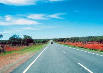 Avustralya'da 12 yaşındaki çocuk bin 300 km. araç sürdü!
