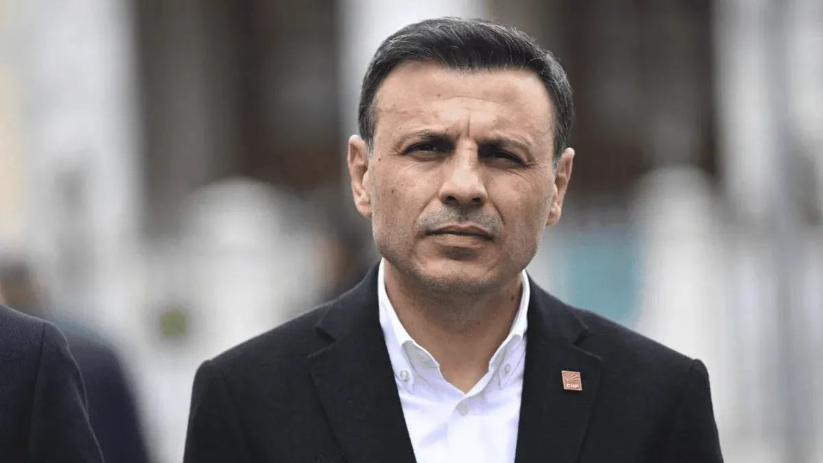 Yeni Parti İstanbul İl Başkanı Özgür Çelik ve Berk Tütüncü'ye soruşturma