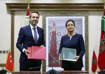Bakan Bayraktar Faslı mevkidaşı Benali ile görüştü! "Türkiye ve Fas'ın enerjide ortak zorlukları ve ortak potansiyelleri var"