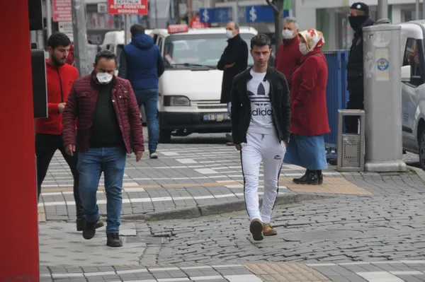 1614856722995.jpg Trabzon'da cenaze vakası! 40 kişi koronaya yakalandı - 4