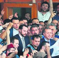 Başkan Erdoğanın uçağına hain pusu!