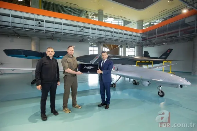 Ukrayna’dan Selçuk Bayraktar’a Devlet Liyakat Nişanı 7