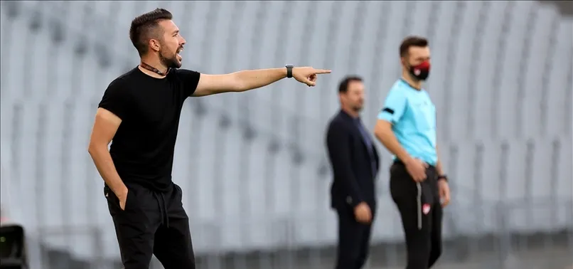 Francesco Farioli yeni takımına imzayı atıyor! Alanyaspor'un başına geçiyor