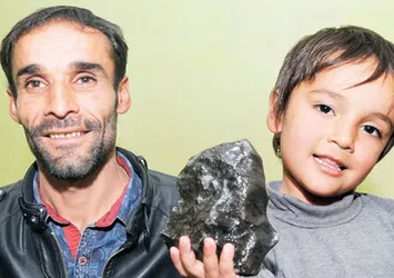Meteor parçasını öyle bir fiyata sattı ki!