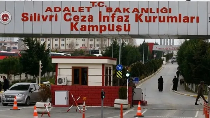 Hırsızların elini sıkmam krizi! CHP’de Aysever–İmamoğlu gerilimi büyüyor