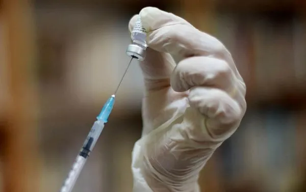 abdde-koronavirus-asilarina-yonelik-arastirma-hangi-asi-daha-fazla-koruyor-biontech-asisinin-koruma-orani-kac-tam-onay-asi-1631913167612.jpg ABD'de koronavirüs aşılarına yönelik araştırma! Hangi aşı daha fazla koruyor? BioNTech aşısının koruma oranı kaç? Tam onaylı aşı... - 7