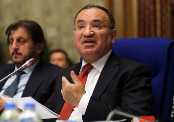 Hakimlerin üzerine yürüyen CHP'li Ali Mahir Başarır’a Adalet Bakanı Bekir Bozdağ'dan sert yanıt: Had bilmeze had öğretmek benim vazifem