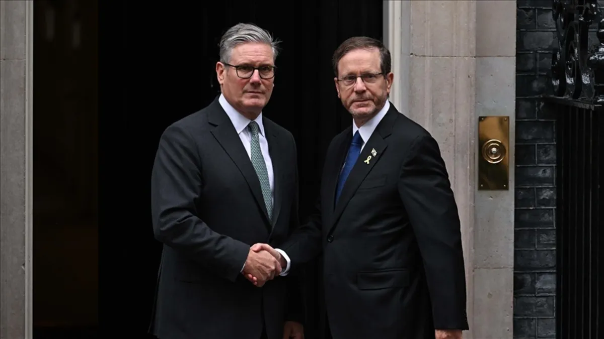 İngiltere ziyaretine gelen İsrail Cumhurbaşkanı Londra'da protesto edildi!