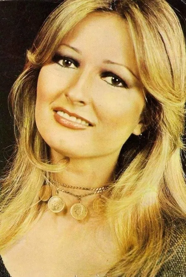 Efsane şarkıcı Serpil Barlas son yolculuğuna uğurlandı