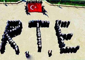 İmam hatip öğrencilerinden Erdoğan'a sürpriz