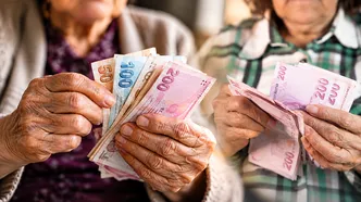 Milyonların gözü bu düzenlemede! Emekliye yılbaşından önce çifte artış: Yeni formül belli oldu