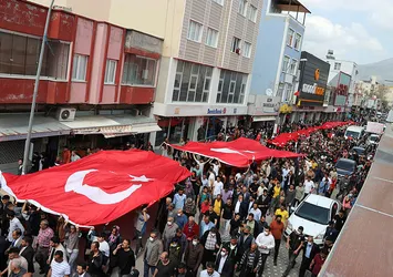 Adana'da 2 askerin şehit olduğu kazayla ilgili otomobil sürücüsü tutuklandı