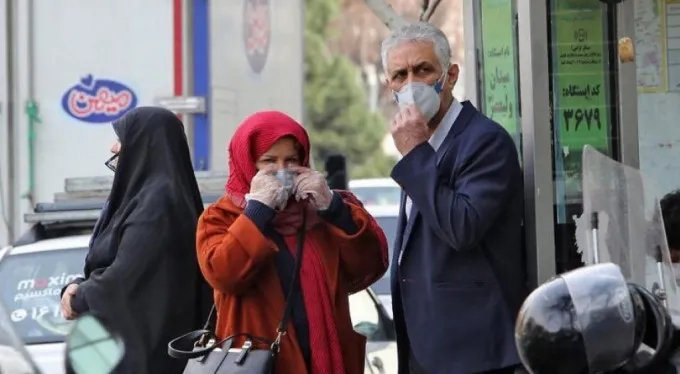 İran'da koronavirüs nedeniyle ölenlerin sayısı 2077'ye çıktı - 1