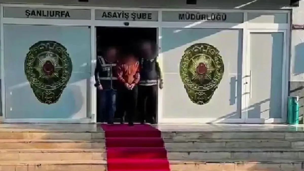 Şanlıurfa'da telefonla dolandırıcılık yapan 2 zanlı tutuklandı