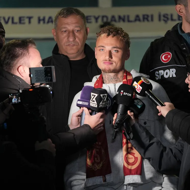 Galatasaray'ın yeni transferi Noa Lang İstanbul'da!