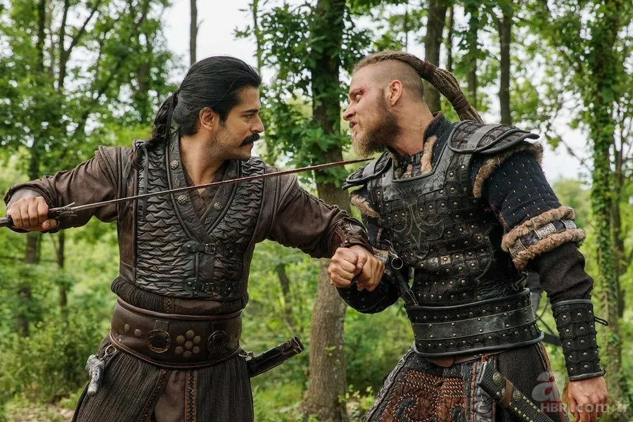 Kuruluş Osman’da Osman Bey Balgay’la kozlarını paylaşıyor! 7