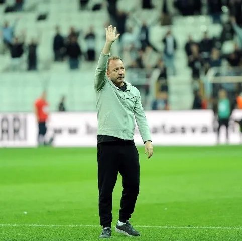 Son dakika: Sergen Yalçın Beşiktaş’ta! Takımın başında ilk antrenmanına çıkacağı tarih belli oldu