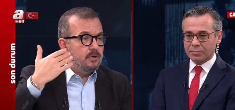 Tribünlerdeki istifa sloganlarının perde arkası! Onur Erim'den Fenerbahçe'ye eleştiri: "Bu tiyatroda rolünü çok iyi oynuyor" Uğur Dündar ve Ali Koç...